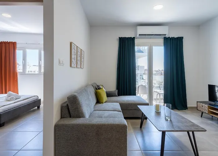 Olive 2-Bedroom Apartment In Larnaca